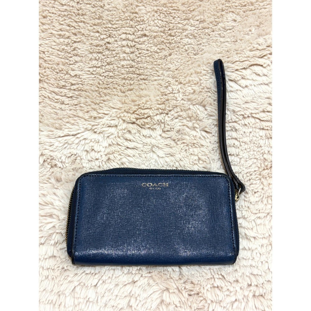 Coach Navy Blue Crossgrain Leather Wristlet Y2K Preppy Zip Wallet Coquette